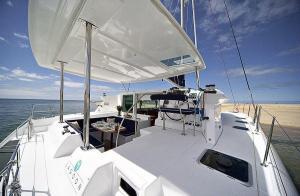 Lagoon 420 Catamaran Charter Greece