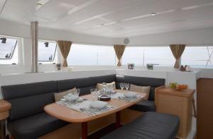 Lagoon 420 Catamaran Charter Greece