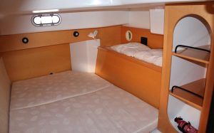 Lavezzi 40 Catamaran Charter Greece