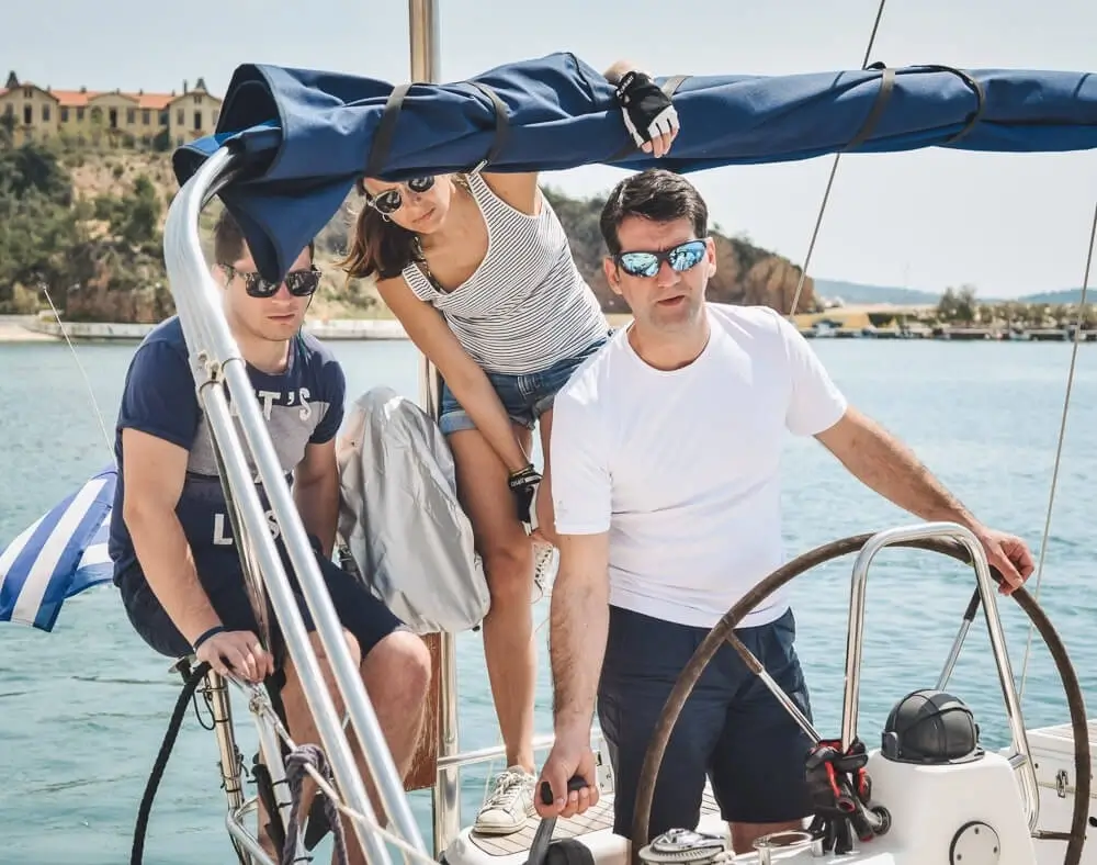 How Much Do You Tip A Catamaran Crew 6